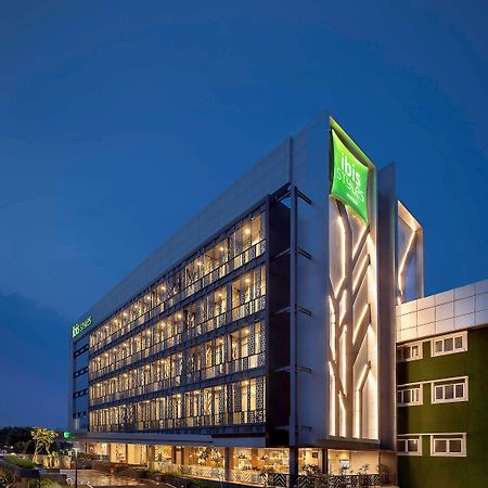 Ibis Styles Jakarta Sunter Eksteriør billede
