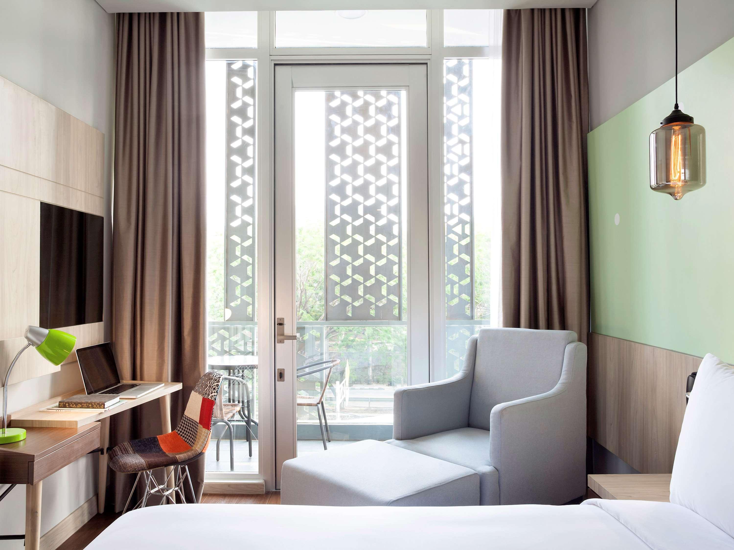 Ibis Styles Jakarta Sunter Eksteriør billede