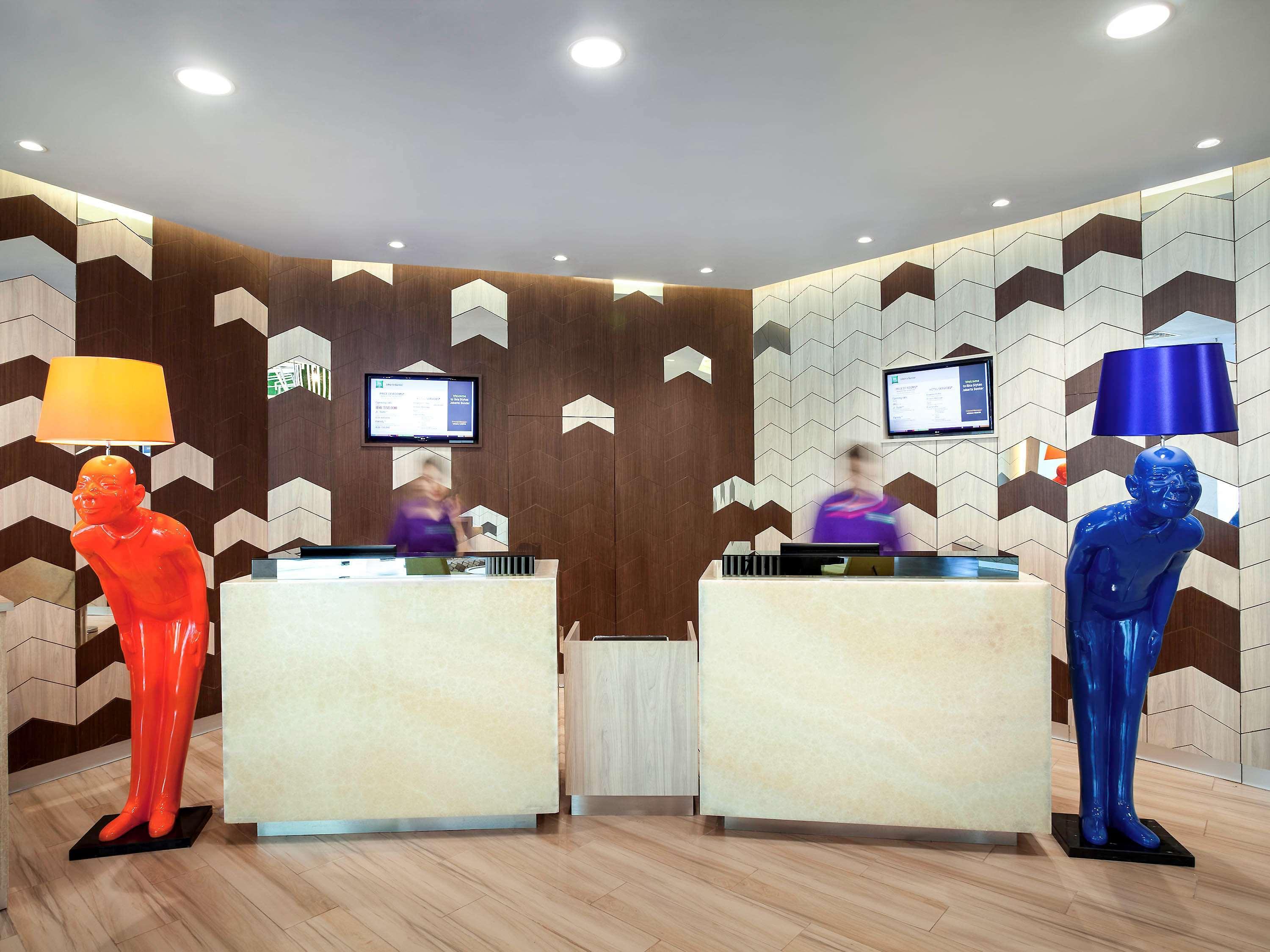 Ibis Styles Jakarta Sunter Eksteriør billede