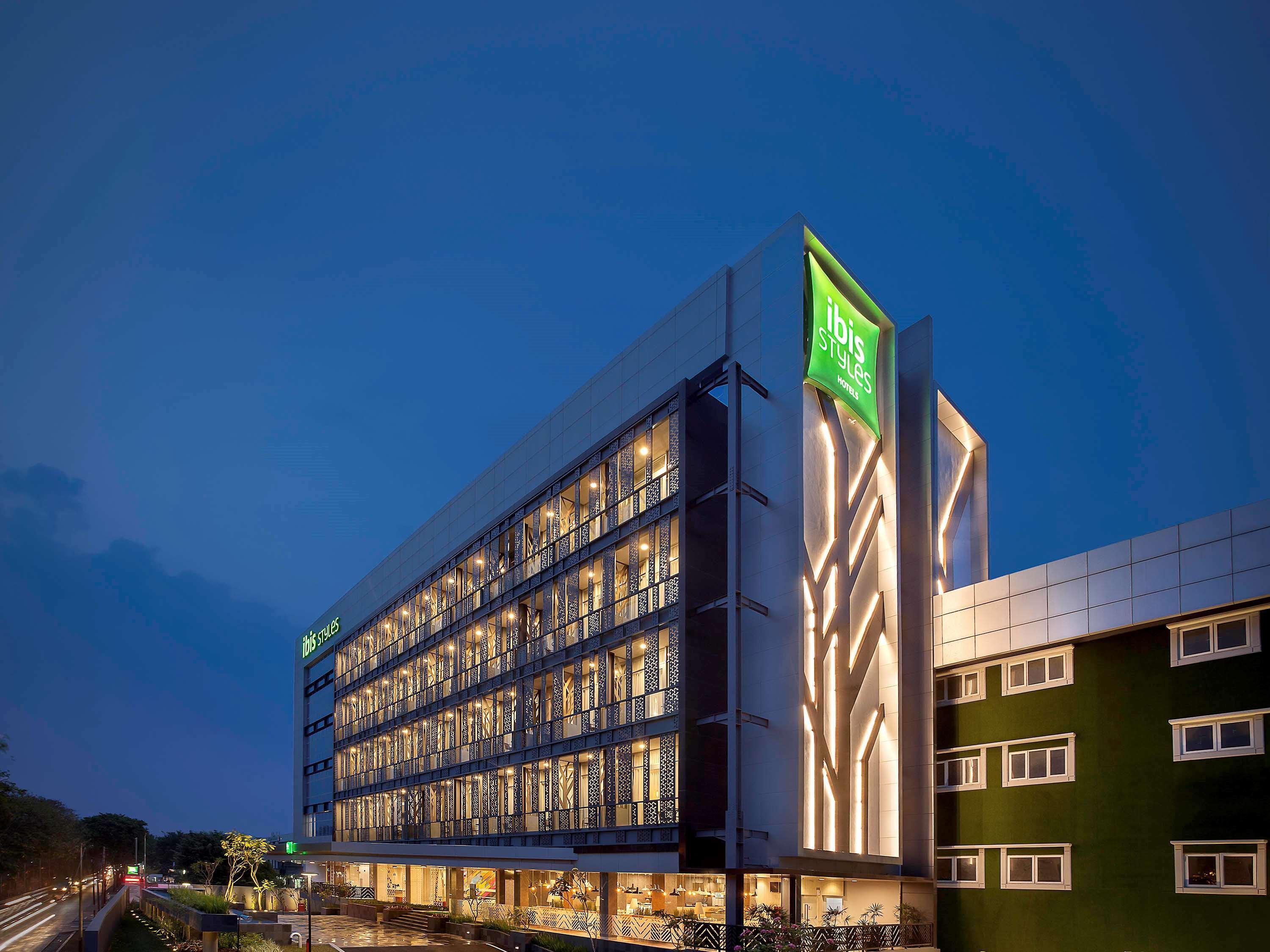 Ibis Styles Jakarta Sunter Eksteriør billede