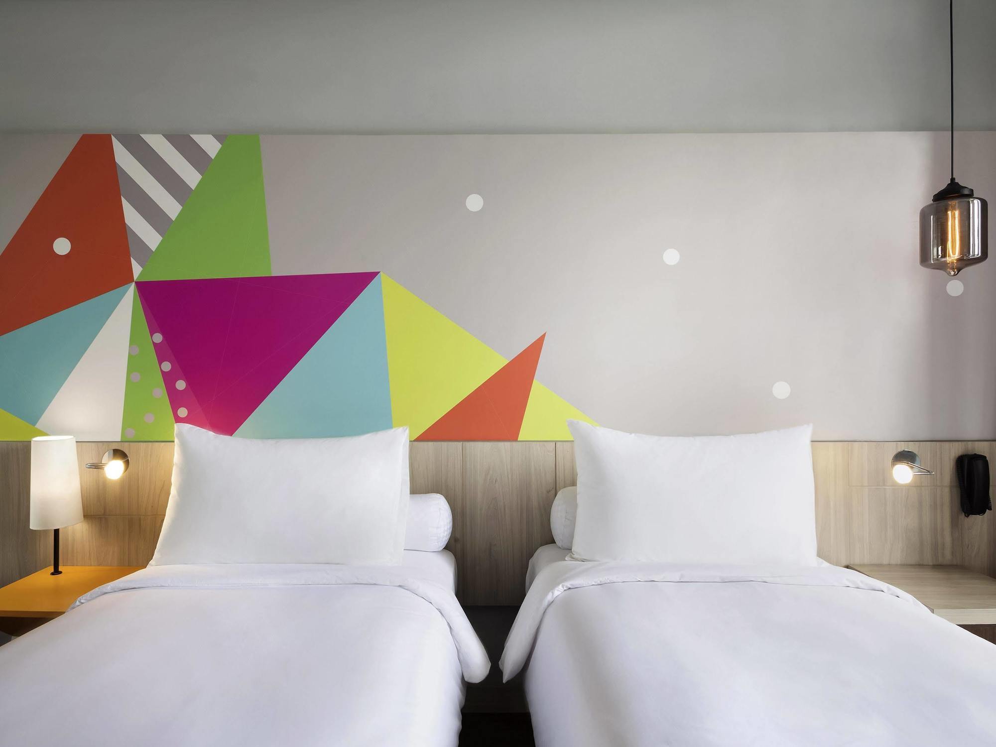 Ibis Styles Jakarta Sunter Eksteriør billede